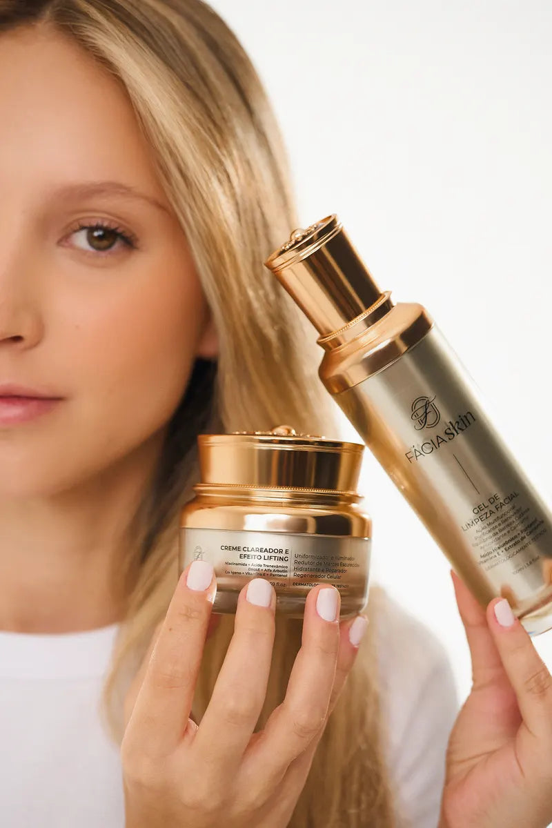 Close do creme e do sérum FÁCIAskin lado a lado